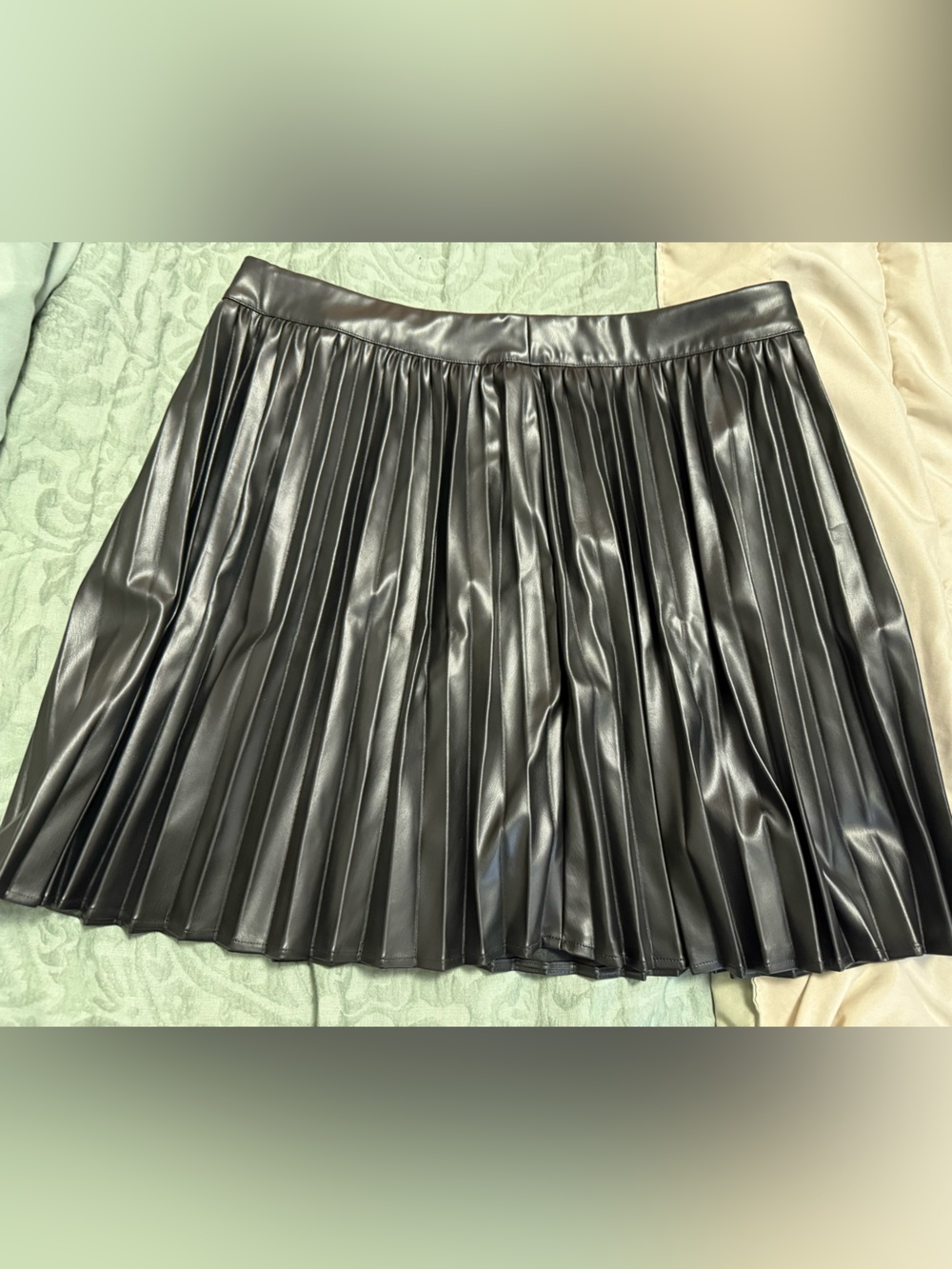 Cupshe Black Pleated Faux Leather Skater Mini Skirt